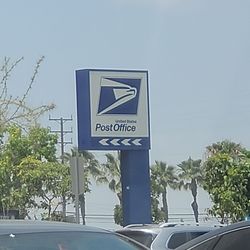 US Post Office - Post office at Imperial and Crenshaw