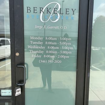 Berkeley Eye Center - Optometrists Near Me - Fulshear, Texas Berkeley Eye Center - Optometrists Near Me - Fulshear, Texas