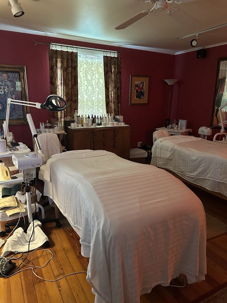 Renaissance Salon & Spa