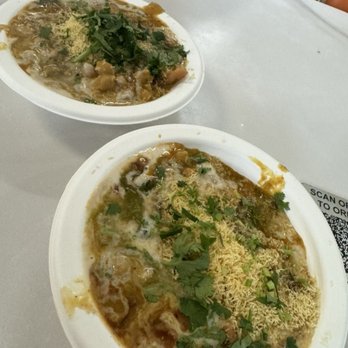 Chaat N Dosa - Samosa Chaat (V) - Vegetarian Near Me - Charlotte, North Carolina Chaat N Dosa - Samosa Chaat (V) - Vegetarian Near Me - Charlotte, North Carolina