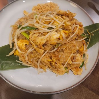 Mali Thai - Chicken Pad thai - Thai Near Me - Jacksonville, Florida Mali Thai - Chicken Pad thai - Thai Near Me - Jacksonville, Florida