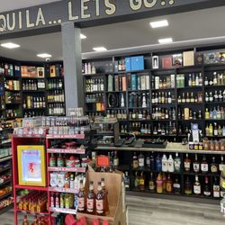 HOPS & SCOTCH WINE & SPIRITS