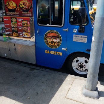 Taco Truck - a taco truck parked on the side of the road - Food Stands Near Me - Los Angeles, California Taco Truck - a taco truck parked on the side of the road - Food Stands Near Me - Los Angeles, California