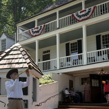 Michie Tavern - Landmarks & Historical Buildings Near Me - Charlottesville, Virginia Michie Tavern - Landmarks & Historical Buildings Near Me - Charlottesville, Virginia