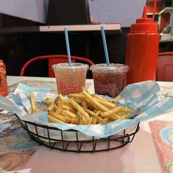Monty's Good Burger - Burgers Near Me - Los Angeles, California
