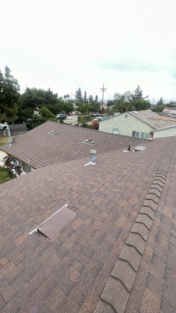 Slide of Golden Summit Roofing