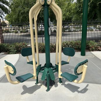 Town Square Park - Parks Near Me - Murrieta, California