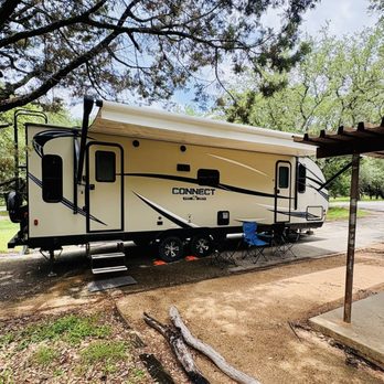 Lake Whitney On Wheels - Spacious, fully equipped RVs set up and ready for your next Lake Whitney adventure--perfect for families, reunions, and group getaways. - RV Rental Near Me Lake Whitney On Wheels - Spacious, fully equipped RVs set up and ready for your next Lake Whitney adventure--perfect for families, reunions, and group getaways. - RV Rental Near Me