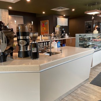 Credo Coffee - Trying the honey latte - Coffee & Tea Near Me - Edmonton, Alberta
