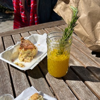 Bijou Bakery - Bakeries Near Me - Cayucos, California