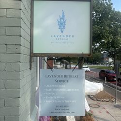 Lavender Retreat - Lavender retreat welcome sign