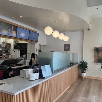 Tea Hut - Counter - Bubble Tea Near Me - Berkeley, California