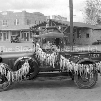 Story Sloane's Gallery - Speckled trout on a 1928 Ford truck - Art Galleries Near Me - Houston, Texas Story Sloane's Gallery - Speckled trout on a 1928 Ford truck - Art Galleries Near Me - Houston, Texas