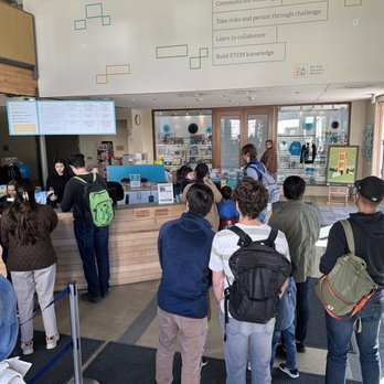 Bay Area Discovery Museum - Entry is inefficient, they should have a dedicated person just scanning prepaid tickets - Children's Museums Near Me - Sausalito, California