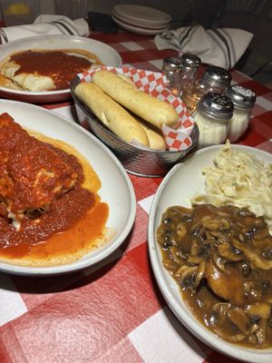 Mama Louisa's Italian Restaurant & Catering by null