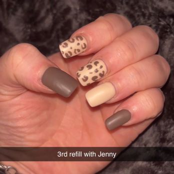 Top Nails - Nail Salons Near Me - Brenham, Texas