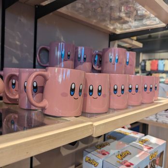 La La Land - Merchandise of various franchises - Souvenir Shops Near Me - Los Angeles, California La La Land - Merchandise of various franchises - Souvenir Shops Near Me - Los Angeles, California