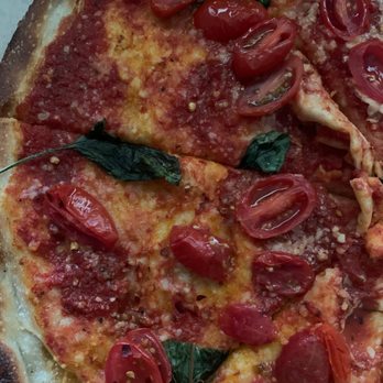 Blaze Pizza - Looks better in photo than it actually looks and tastes . I realized now that it had no cheese - ha - Pizza Near Me - Orlando, Florida Blaze Pizza - Looks better in photo than it actually looks and tastes . I realized now that it had no cheese - ha - Pizza Near Me - Orlando, Florida