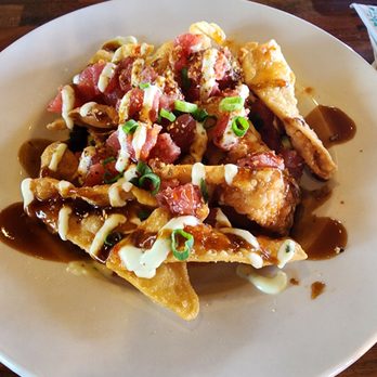 Restaurant 604 - Poke nachos - Breakfast & Brunch Near Me - Honolulu, Hawaii