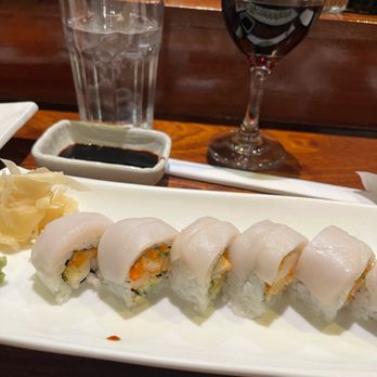 Hachi Sushi - Snow White roll - Japanese Near Me - Fort Lee, New Jersey