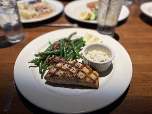 131 MAIN Restaurant by null