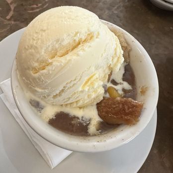 Five Sisters Blues Cafe - Peach cobble with vanilla ice cream - Southern Near Me - Pensacola, Florida