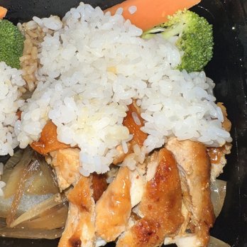 umiページ Umi | Order Online | Japanese Steakhouse Sushi & Bar | Victor