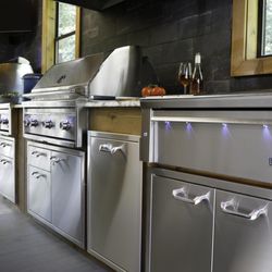 Built-In Distributors - Lynx grills & outdoor kitchens