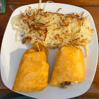 Buffalo House - Breakfast Burrito - American Near Me - Duluth, Minnesota