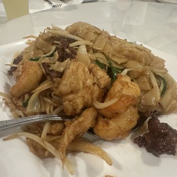 Boiling Bowl - House Special Chow Fun - Chinese Near Me - Santa Rosa, California