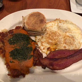 Blue's Egg + Bakery - Loaded hash browns basic egg breakfast - Breakfast & Brunch Near Me - Milwaukee, Wisconsin