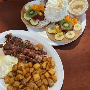 Eggs 'n Things - Waikiki Beach Eggspress - Fresh Fruit Rainbow Pancakes and corned beef with home style potatoes. - Breakfast & Brunch Near Me - Honolulu, Hawaii Eggs 'n Things - Waikiki Beach Eggspress - Fresh Fruit Rainbow Pancakes and corned beef with home style potatoes. - Breakfast & Brunch Near Me - Honolulu, Hawaii