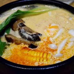 Mogu Tree Noodle House - Laksa