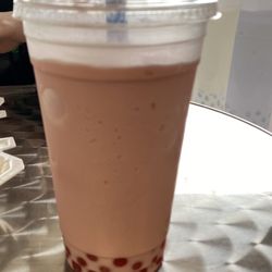 Bobas & Crepes - Strawberry Boba