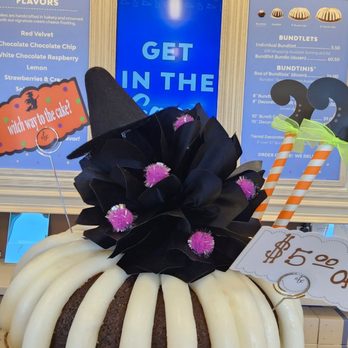 Nothing Bundt Cakes - Bakeries Near Me - West Hartford, Connecticut