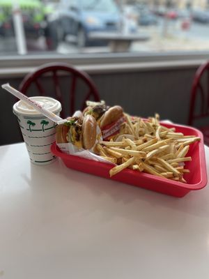 In-N-Out Burger by null