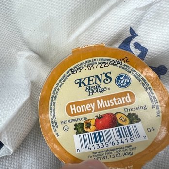 Wetzel's Pretzels - Expired and container was hot too - Pretzels Near Me - Wayne, New Jersey