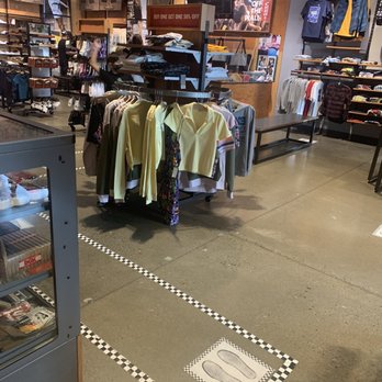 Vans - Men's Clothing Near Me - Fresno, California