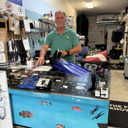 Gulfport Dive Center - Tom, the knowledgeable owner