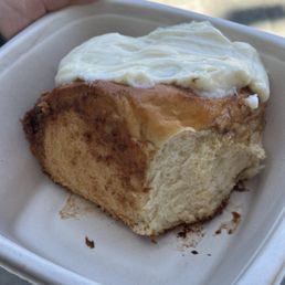 Cream cheese cinnamon roll Cream cheese cinnamon roll