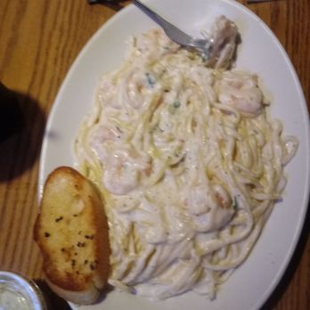 Krocker's Bar & Grille - Shrimp Alfredo - American Near Me - Dover, Ohio