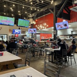 Karvelas Pizza Company - Inside
