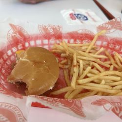 Steak ’n Shake - Cold food; couldnt finish.