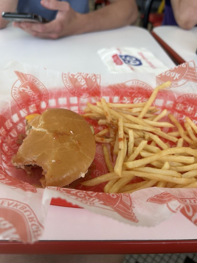 Food from Steak ’n Shake