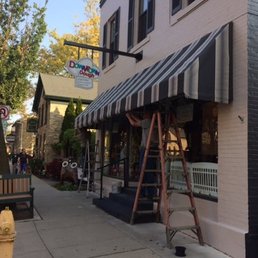 Exterior photo of Downtown Dough - Cedarburg, Wisconsin Exterior photo of Downtown Dough - Cedarburg, Wisconsin