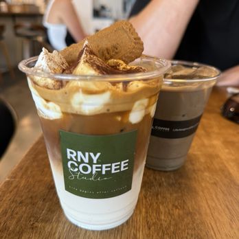 Rny Coffee Studio - Vienna Latte and Hojicha Latte - Cafes Near Me - Los Angeles, California Rny Coffee Studio - Vienna Latte and Hojicha Latte - Cafes Near Me - Los Angeles, California