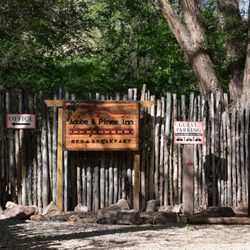 Adobe Pines Bed & Breakfast