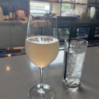 Salted Melon - Grapefruit mimosa - Cocktail Bars Near Me - Charlotte, North Carolina