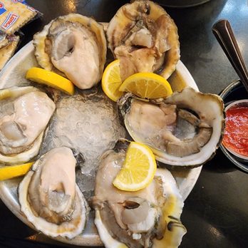 Mr. Shuck's Seafood - Half Dozen Oyster - Seafood Near Me - Brunswick, Georgia
