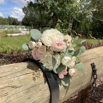 Gift Me Flowers - Florists Near Me - Kissimmee, Florida